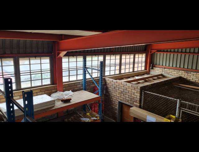600M² WAREHOUSE FOR SALE IN KRUGERSDORP CENTRAL